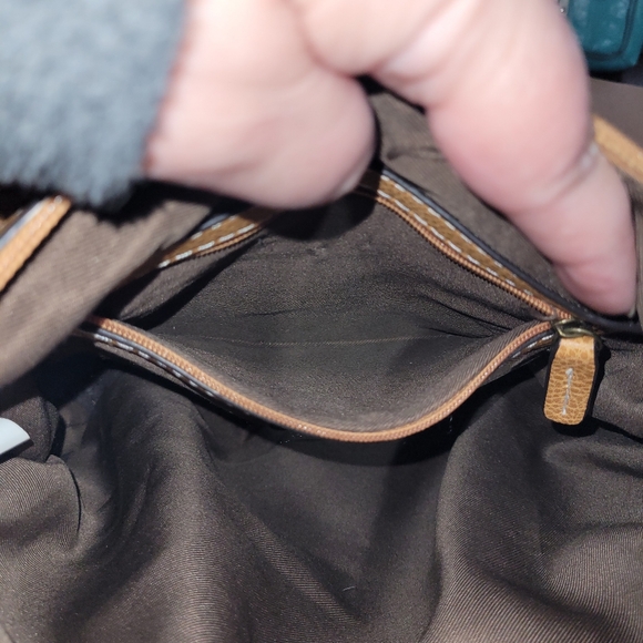 Concept brand Tan Shoulder Bag And Wallet. - Picture 11 of 16